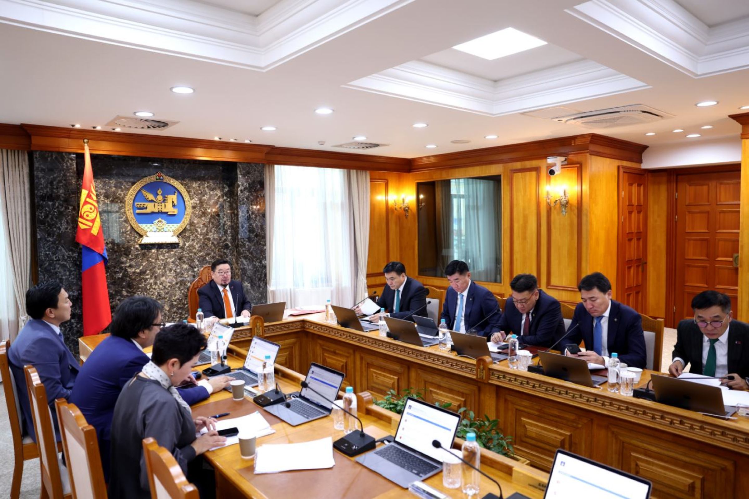 Цалин нэмэгдэх бодит алхам – Иргэдийн амьдралд үр нөлөө хэрхэн гарах вэ?